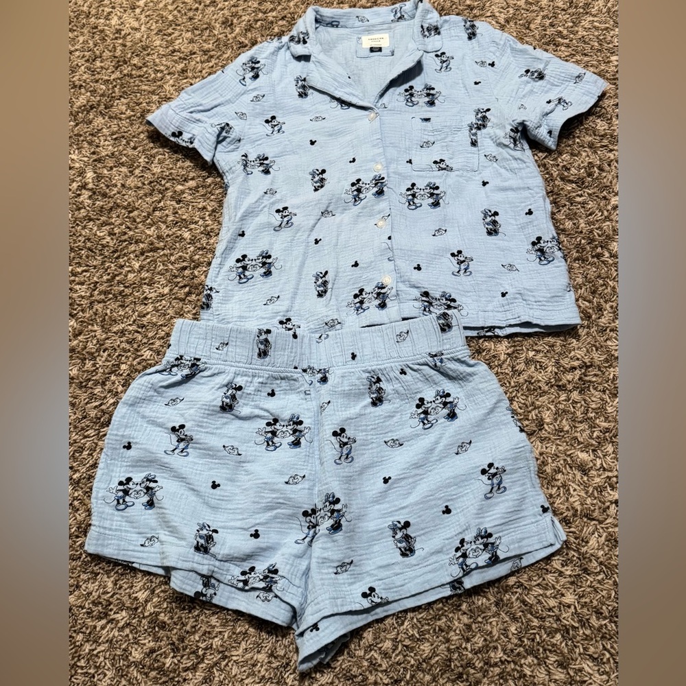American Eagle Disney Gauze Cotton Pajamas Size M